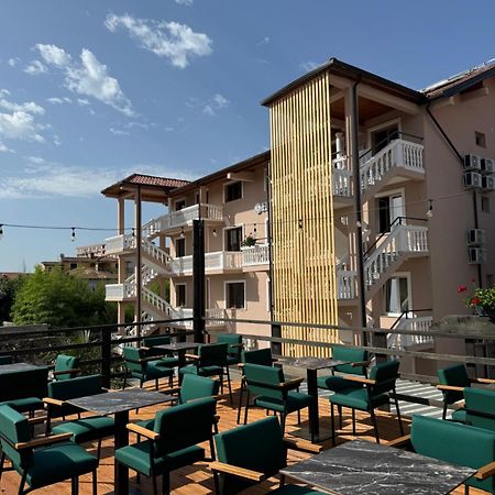 Hotel Ikona Shkodër Dış mekan fotoğraf