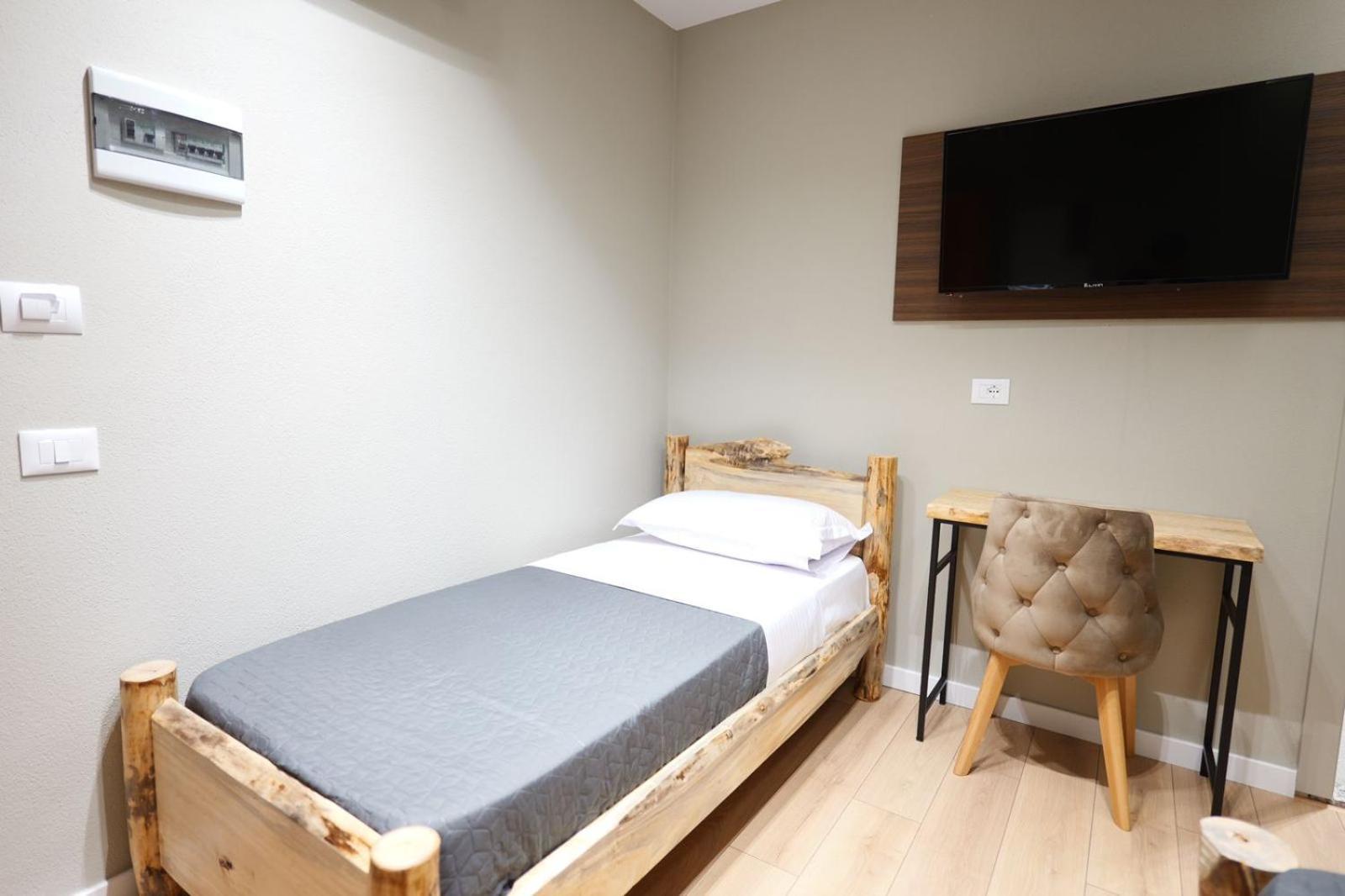 Hotel Ikona Shkodër Dış mekan fotoğraf