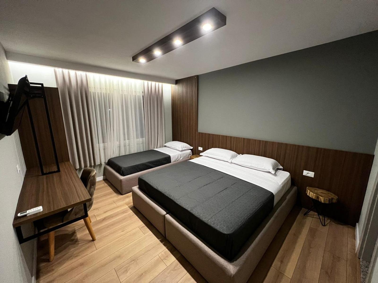 Hotel Ikona Shkodër Dış mekan fotoğraf