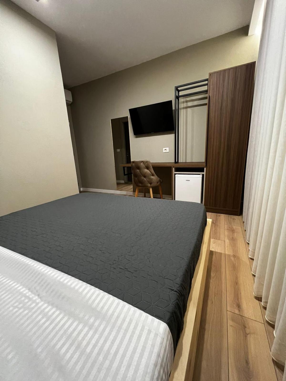 Hotel Ikona Shkodër Dış mekan fotoğraf
